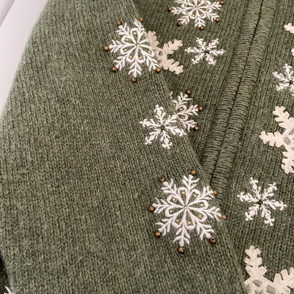 Croft & Barrow Petite Sz P/M Snowflake Sweater - Picture 7 of 11